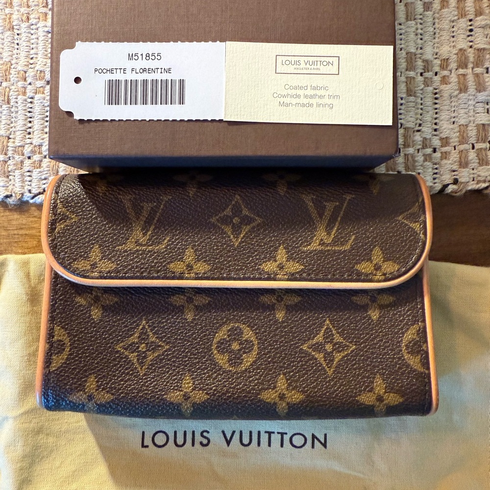 Louis Vuitton Monogram Pochette Florentine